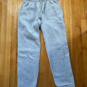 Nike sweatpants/joggers